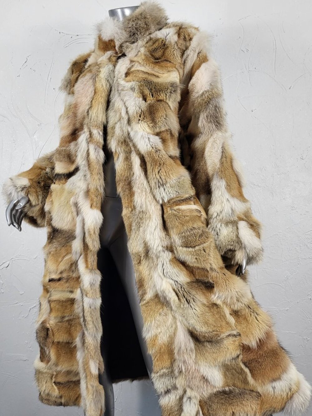 VINTAGE~XL/1X~BROWN BEIGE GENUINE REAL COYOTE FUR COAT JACKET FULL LENGTH